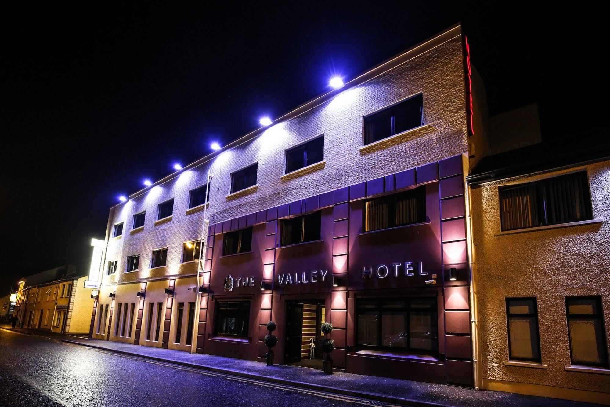The Valley Hotel & Carriage Gardens Fivemiletown Kültér fotó